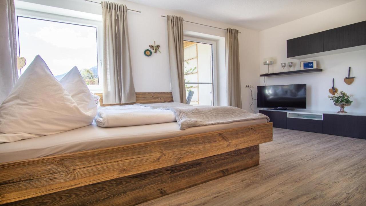 Stubaier Bauern Appartement Телфес им Щубай Екстериор снимка
